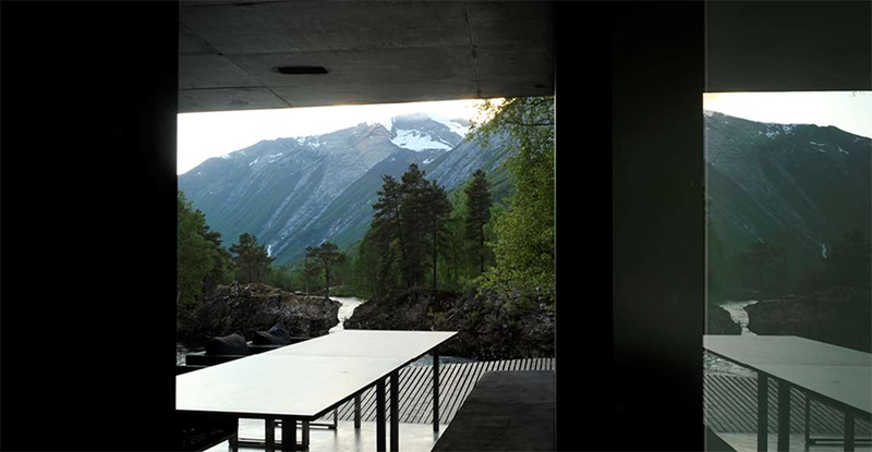 Illustration for article titled I want to live in one of these spectacular cabins in a Norwegian fjord